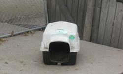 One dog house for sale:
small - $10